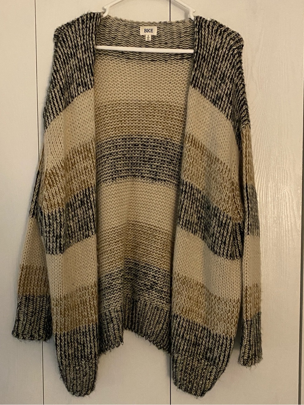 BKE Open-Front Striped Knit Cardigan in Cream, Beige & Black